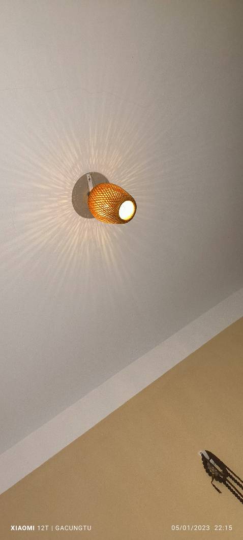 Đẹp, ngầu. Chất lượng thì phải xem thời gian nữa ra sao