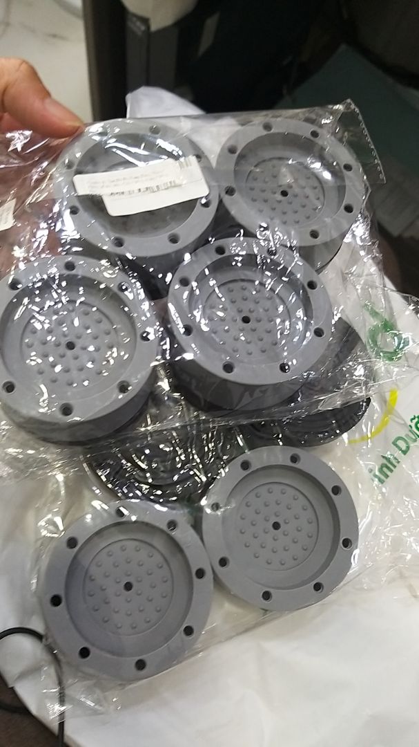 đế chắc chắn, thấy ổn áp nhen