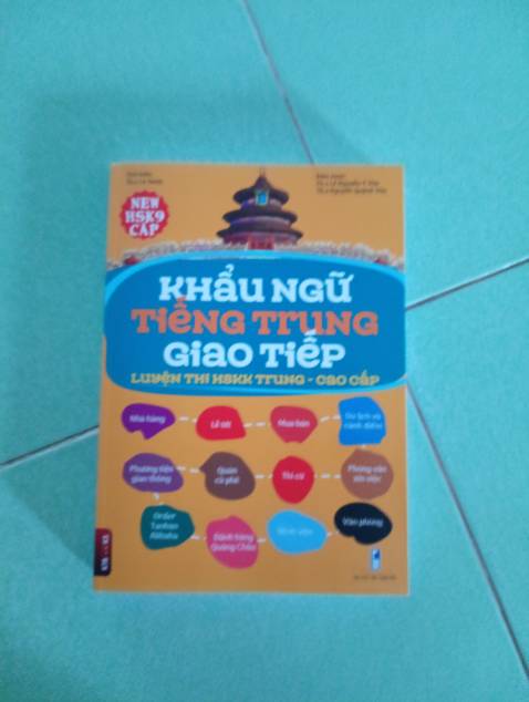 Sách có sẵn bài mẫu để theo, shop nhiệt tình tư vấn,