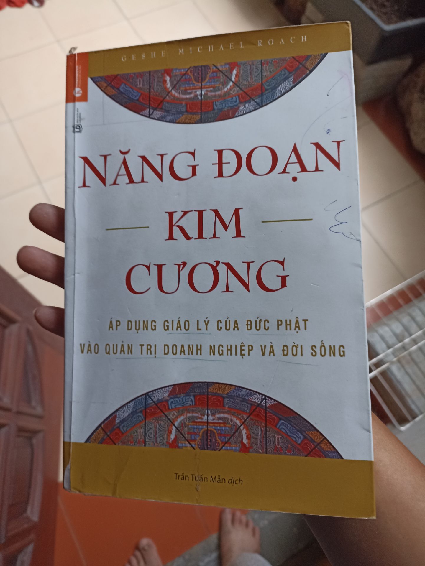 Khó đọc nhưng đọc nhiều sẽ có chỗ hiểu