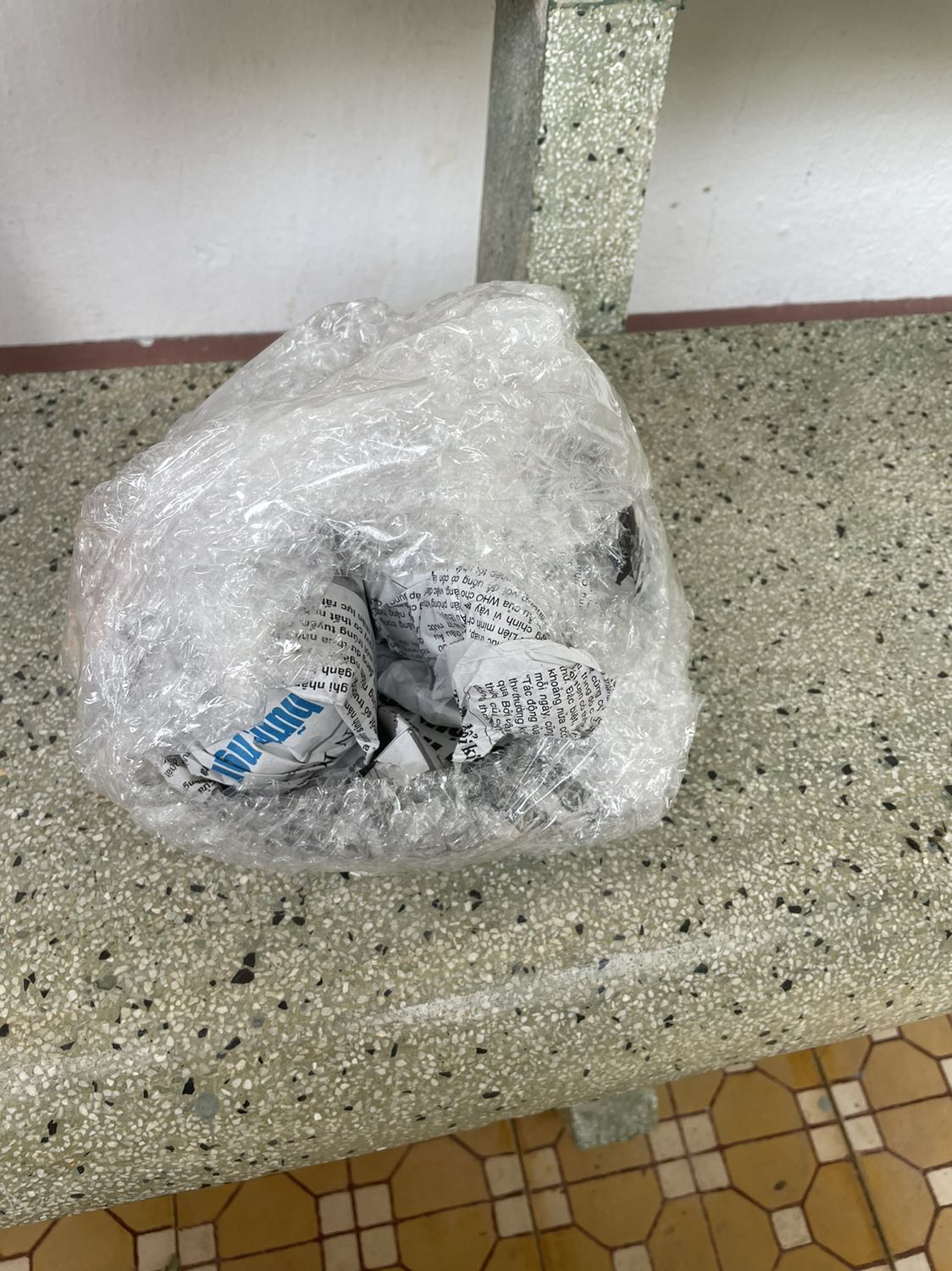 Bé bé xinh xinh , dùng để uống nước trà quá đẹp