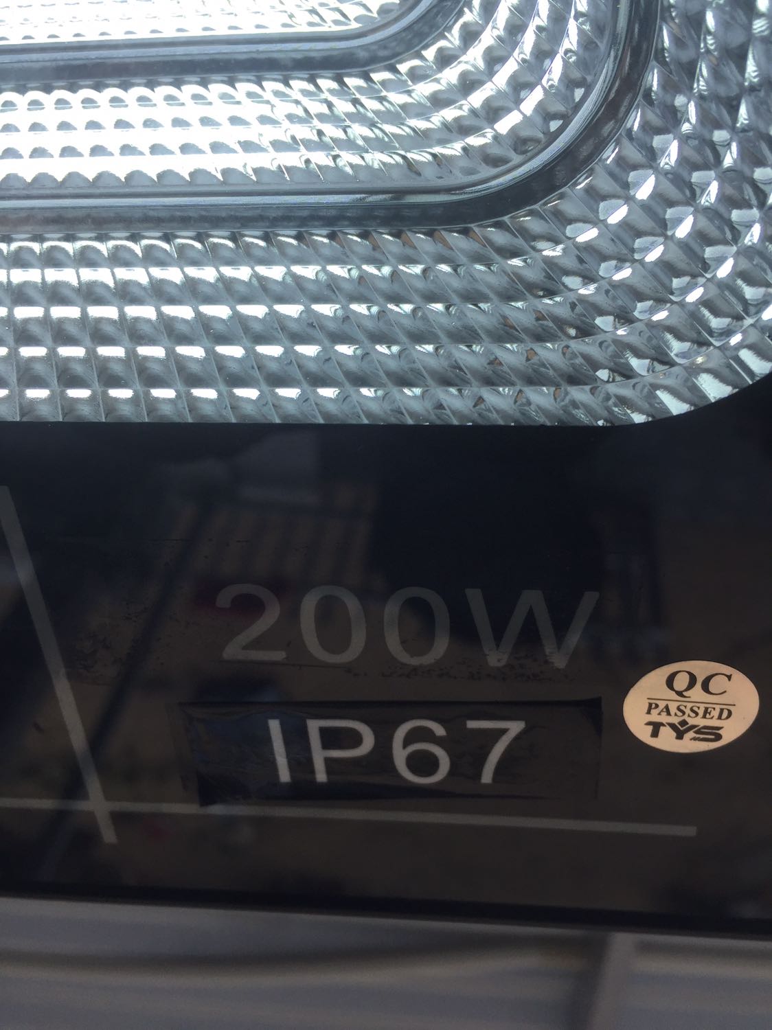 *** đảo, mua 300w gửi 200w. Làm ăn của *** má