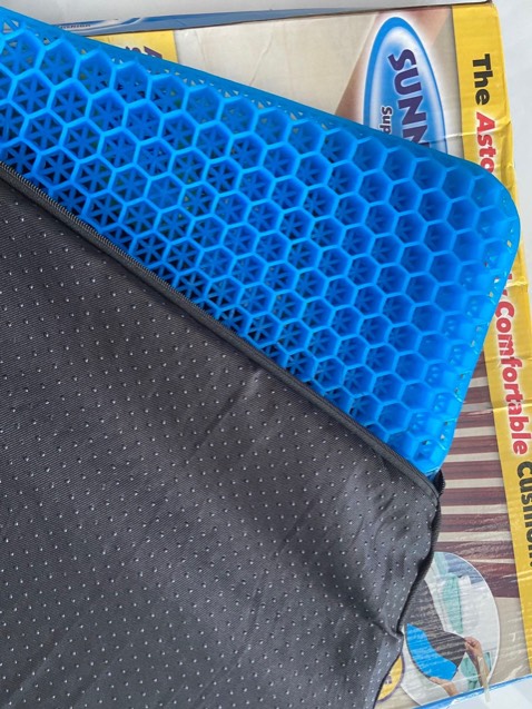 Rất êm mông, ngồi thoải mái, độ đàn hồi tốt.. giá hớp lý.. hài lòng nhé