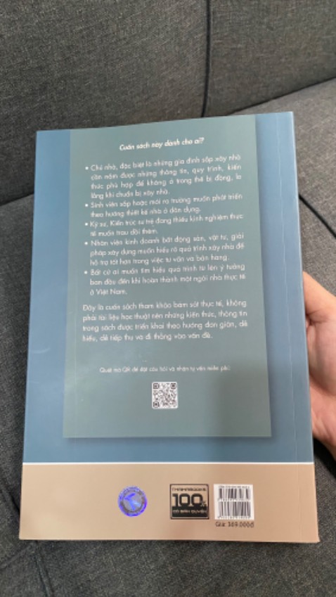 Thật sự mình rất hài lòng.
Cuốn sách siêu chất lượng, giấy xịn trơn cực kì thích. Mình thấy nội dung sách khá hay, nhiều kiến thức thú vị bám sát thực tế và dễ ứng dụng. Mình là newbie không có kiến thức gì về ngành nhưng đọc rất dễ hiểu và như được mở mang tầm mắt👍🏻
Tác giả có sự hiểu biết và kinh nghiệm sâu sắc, cảm ơn anh đã mang đến cho người đọc những kiến thức bổ ích như này💯💯💯