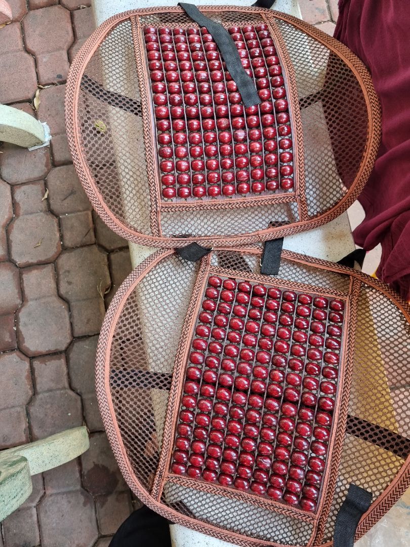 hàng giao nhanh, chất lượng ổn, ngồi mát lưng, tks shop