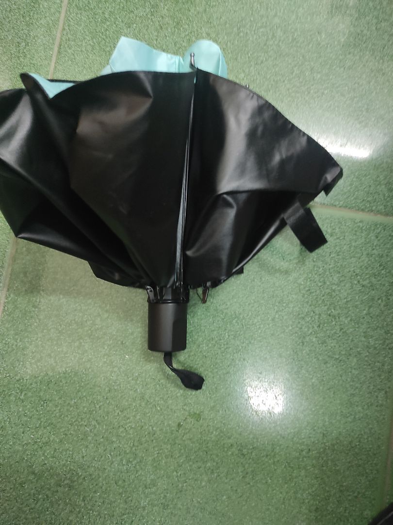 hàng ko đúng như giới thiệu. shop làm ăn thiếu trách nhiêm