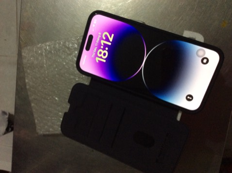 Ok. Ốp đẹp , bảo vệ tốt máy và Ống kính.