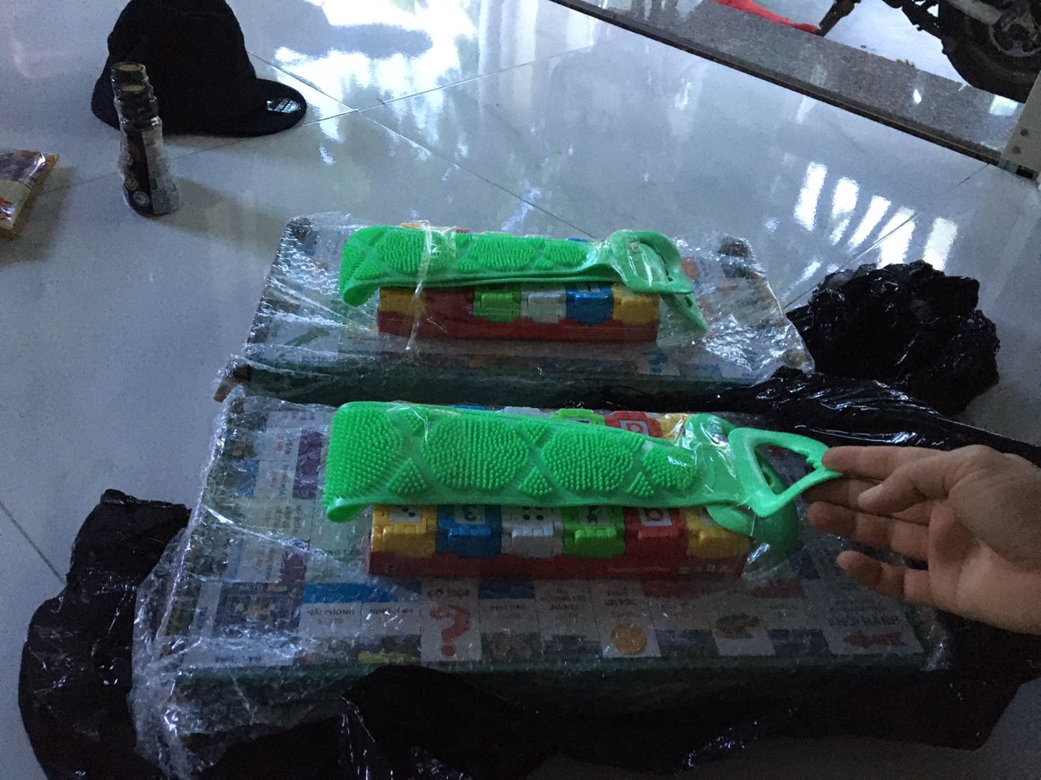 Gì kì vậy???
1. Combo 2 đai chà lưng, thì giao 1 cái
2. Đơn hàng chưa nhập otp thanh toán cũng bị trừ tiền rồi giao 2 đơn y chang nhau dĩ??
CẦN TIKI GIẢI QUYẾT GIÚP