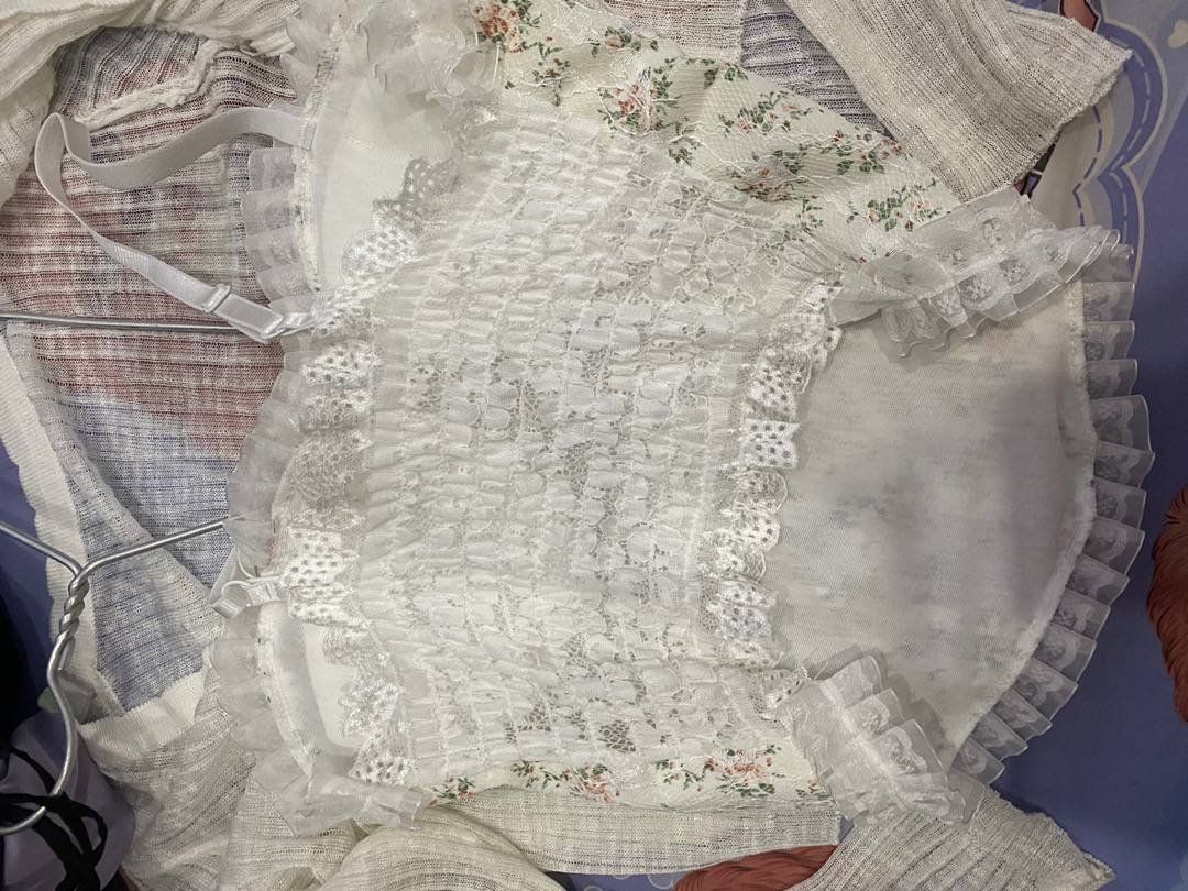 xinh xuất sắc luôn ạ.mặc xinh dã man,ngon bổ rẻ quất thôi ạ