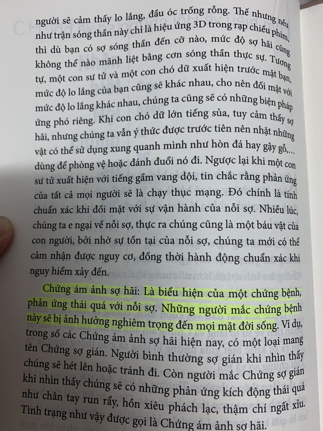 / càng đọc càng thấy thích, ko chỉ nói về ám ảnh sợ xã hội mà khi đọc mình còn thấy đc nhiều khía cạnh tâm lý khác liên quan tới chứng bệnh tâm lý này. Thật may mắn khi săn đc cuốn sách này trong đợt tiki sale cuối năm. Shipper thân thiện giao hàng nhanh.