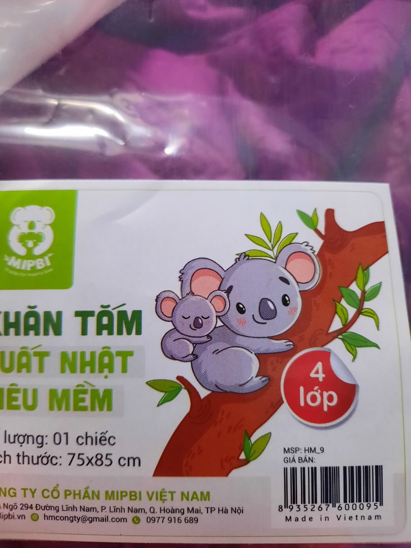 Mình dùng loại này 3 năm cho con rồi, mùi dễ chịu, tắm sạch k nhờn rít