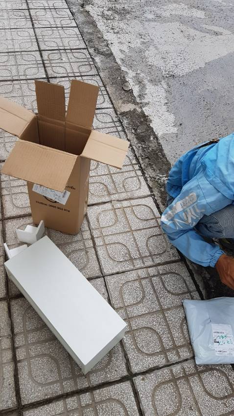 đặt 2 kệ 2 tầng mà chỉ gửi 1 kệ 2 tầng đặt 2 kệ 2 tầng mà chỉ gửi 1 kệ 2 tầng