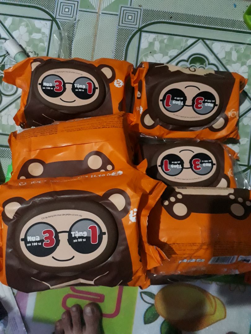 tôi đã nhận hàng. hàng chất lượng và giá tốt tuy nhiên tôi đặt 10 bịch khăn ướt agi thì đều có khuyến mãi mua 3 tặng 1 như hình. nhưng nhận hàng thì ko có khuyến mãi. yêu cầu bên tiki xem lại và phản hồi.