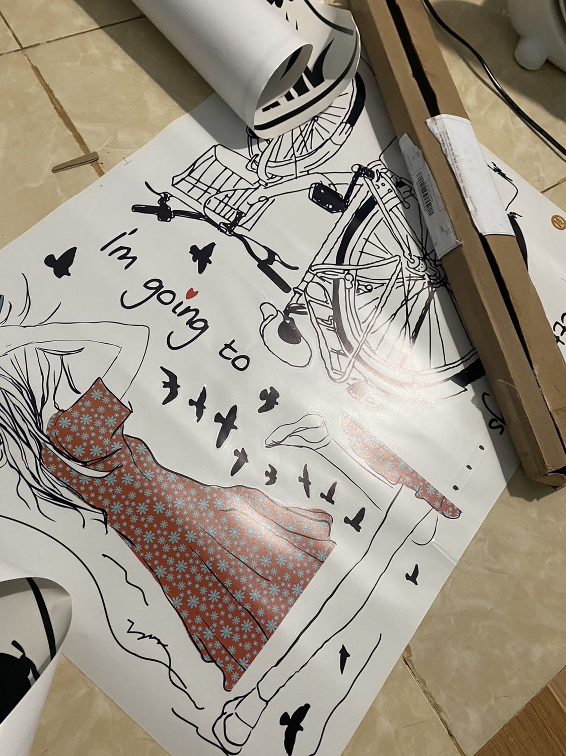 Giao hàng nhah,dán lên tường ko dính lắm nhưng rất đẹp