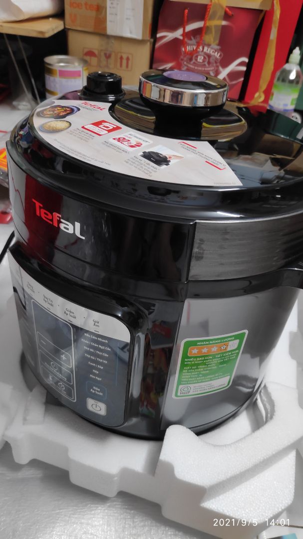 đã nhận hàng. chưa sử dụng. chưa đánh giá được gì. hàng nhận nguyên vẹn. ko móp. đóng gói cẩn thận. hàng nhận ngay mùa dịch sau 4 ngày. cảm ơn tiki. nồi đẹp. hướng dẫn sử dụng tiếng việt. bảng điện tử tiếng việt. có chảo lòng sâu 24cm.