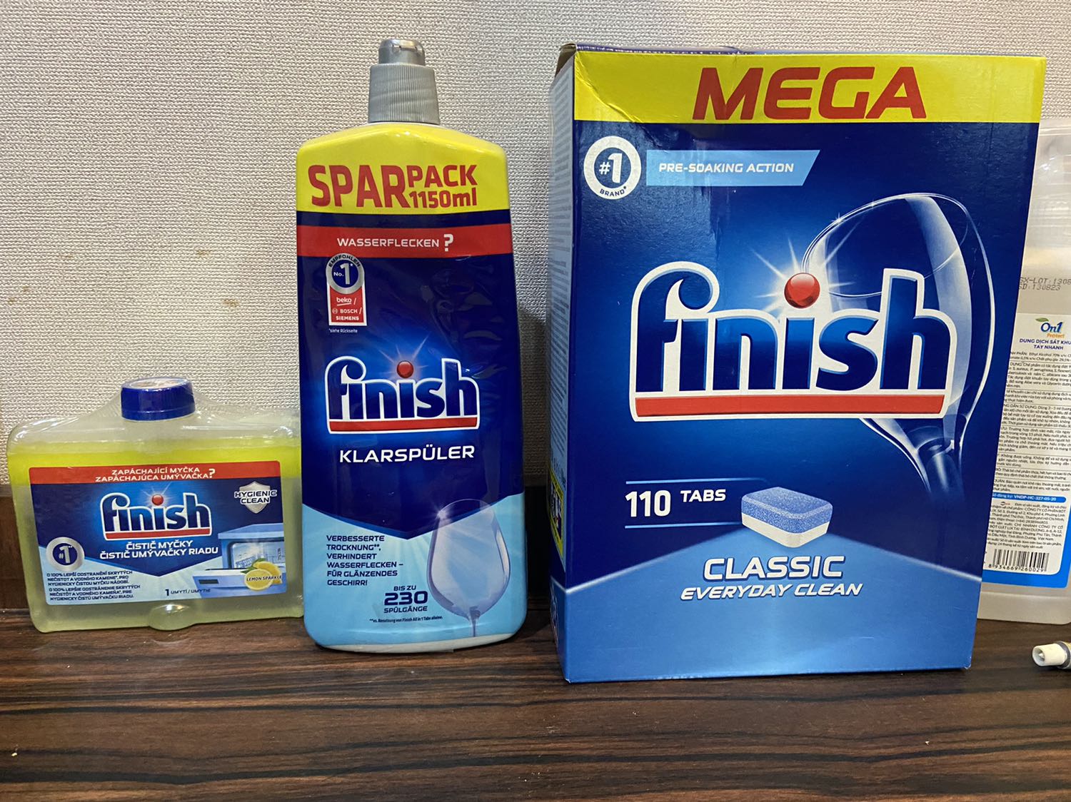 Shop đóng gói kỹ càng nên mình nhận hàng ko bị đổ vỡ. Sản phẩm chính hãng, chất lượng tốt, giá thành hợp lý. Sẽ tiếp tục ủng hộ