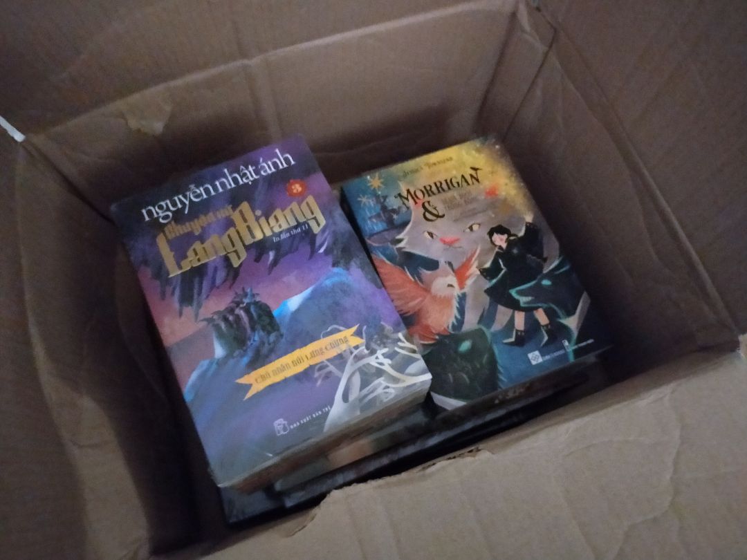 mùa dịch mà giao siêu nhanh đặt 4 ngày là có. chất lượng sách tốt còn nguyên seal ko cấn móp