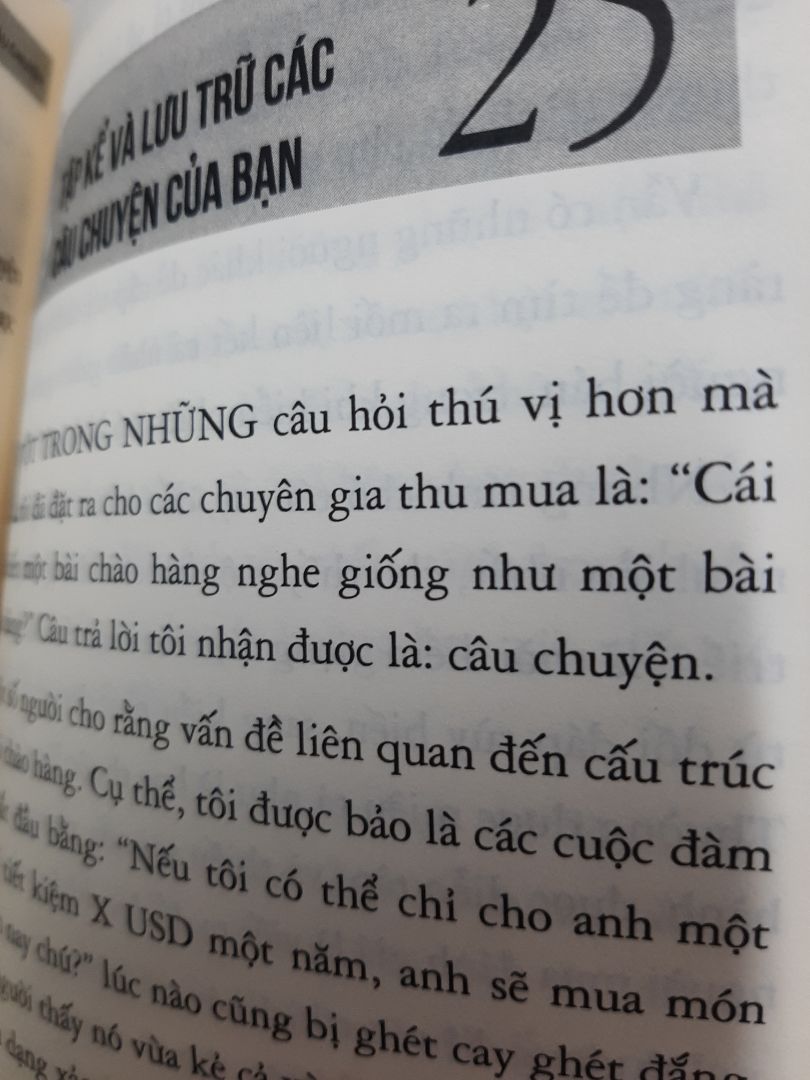 Sách Nghệ thuật bán hàng bằng câu chuyện 
Shop còn tặng sổ đẹp
Shop giao đúng sách
Đóng gói kỹ lưỡng 
Giao hàng nhanh chóng 
Tặng Shop 5⭐️
