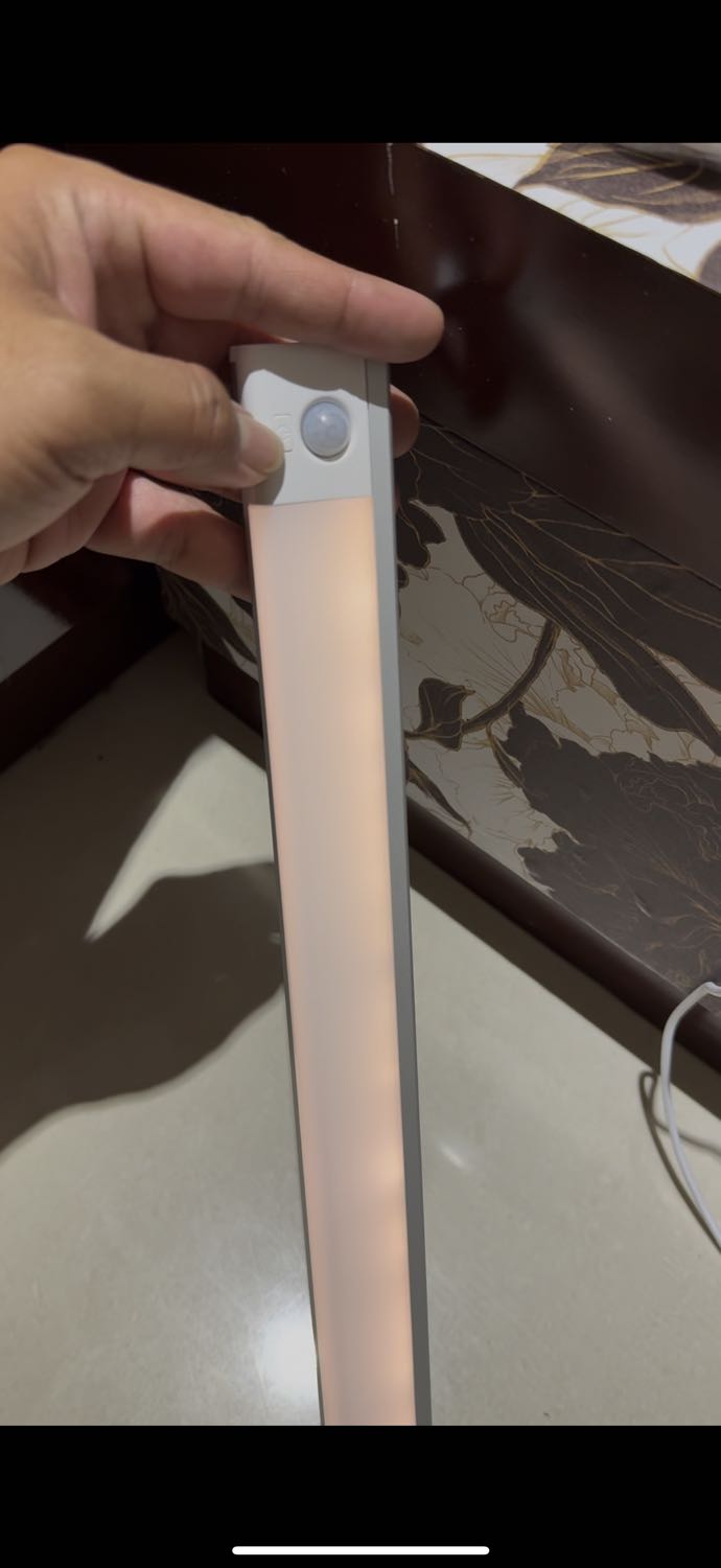 Sản phẩm đã  nhận, sử dụng tốt. Nhưng sạc pin không vô. Có thể đổi ko shop ơi