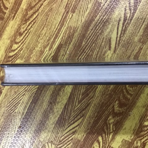 Đã mua Sơn Hải Kinh do Tri Thức Trẻ làm,nhưng bản này của Trẻ ra lại cũng đẹp và ưng quá nên quất luôn. Mua lúc sale 38%. Quá đẹp ạ. Giao hàng nhanh,nguyên sael.