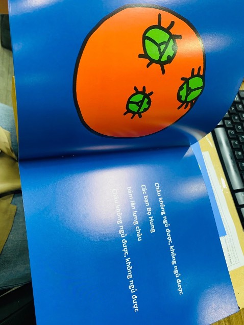 quan niệm của nhà mình đọc sách để con vui vẻ và thích sách, ko đặt nặng học hỏi kĩ năng vì con còn nhỏ, thì bạn nhà mình rất thích quan niệm của nhà mình đọc sách để con vui vẻ và thích sách, ko đặt nặng học hỏi kĩ năng vì con còn nhỏ, thì bạn nhà mình rất thích