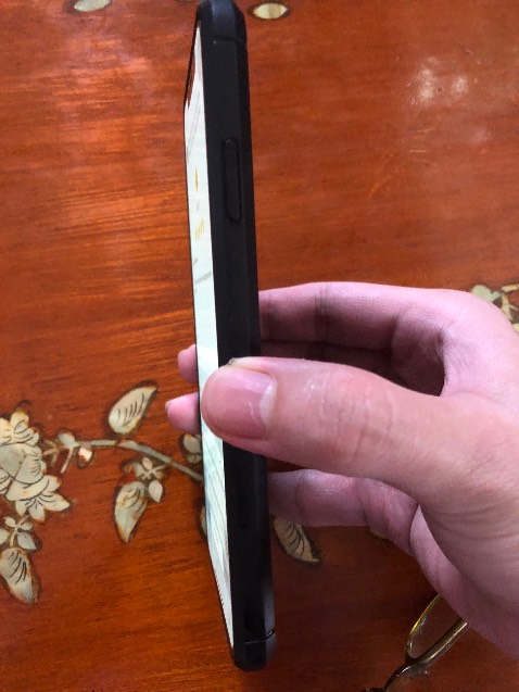 Ốp lưng chịu va đập rất tốt, đẹp và rất đáng mua nha mọi người