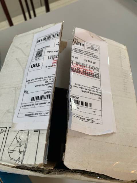 3 sản phẩm nhưng gửi 1 sản phẩm. gửi chat cho nhà bạn nhưng không thấy phản hồi