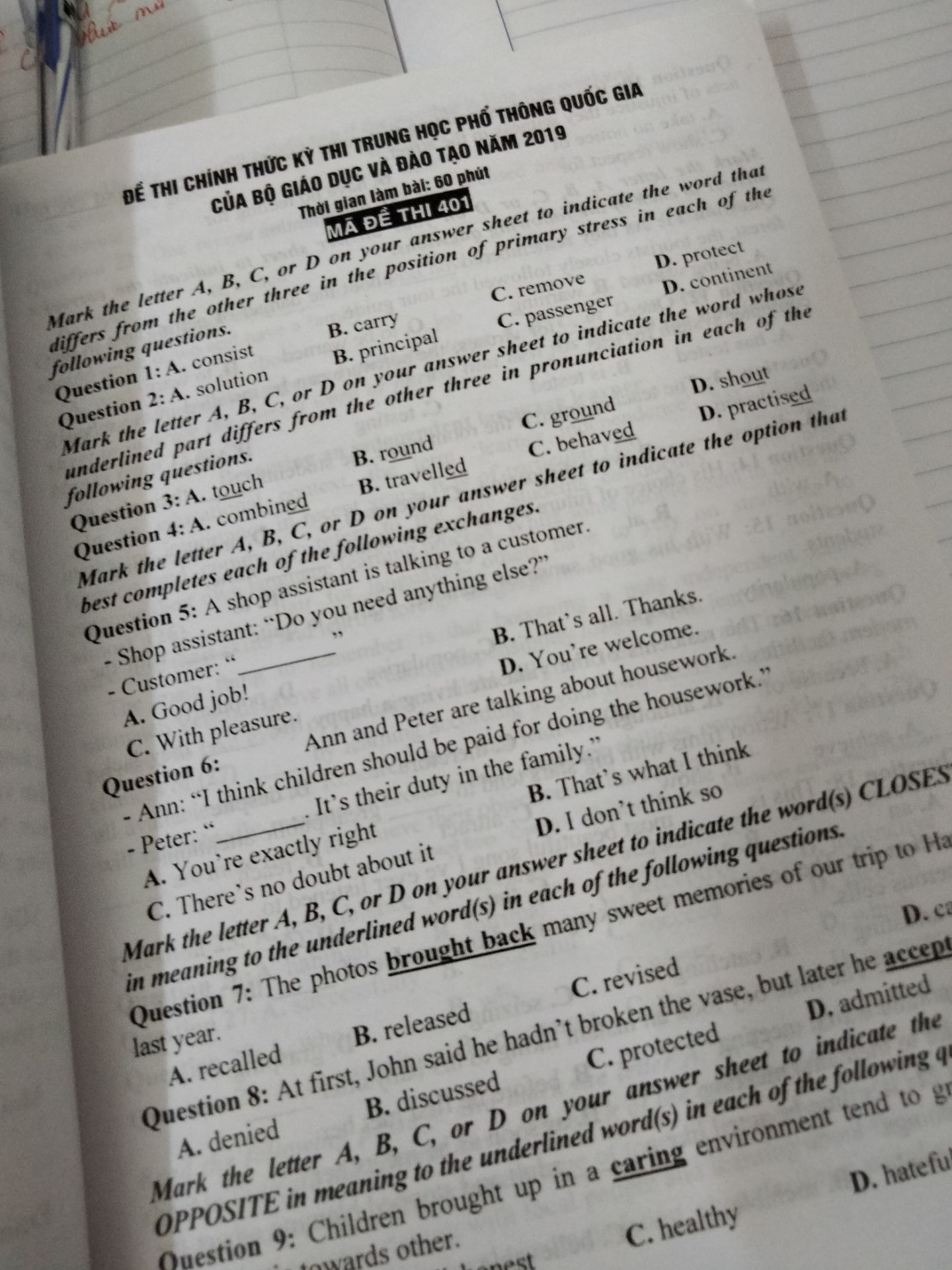 giao đúng, đầy đủ. Sách có tổng hợp các dạng đề thi và có chữa rất đầy đủ, chi tiết, dễ hiểu. Nên mua ạ