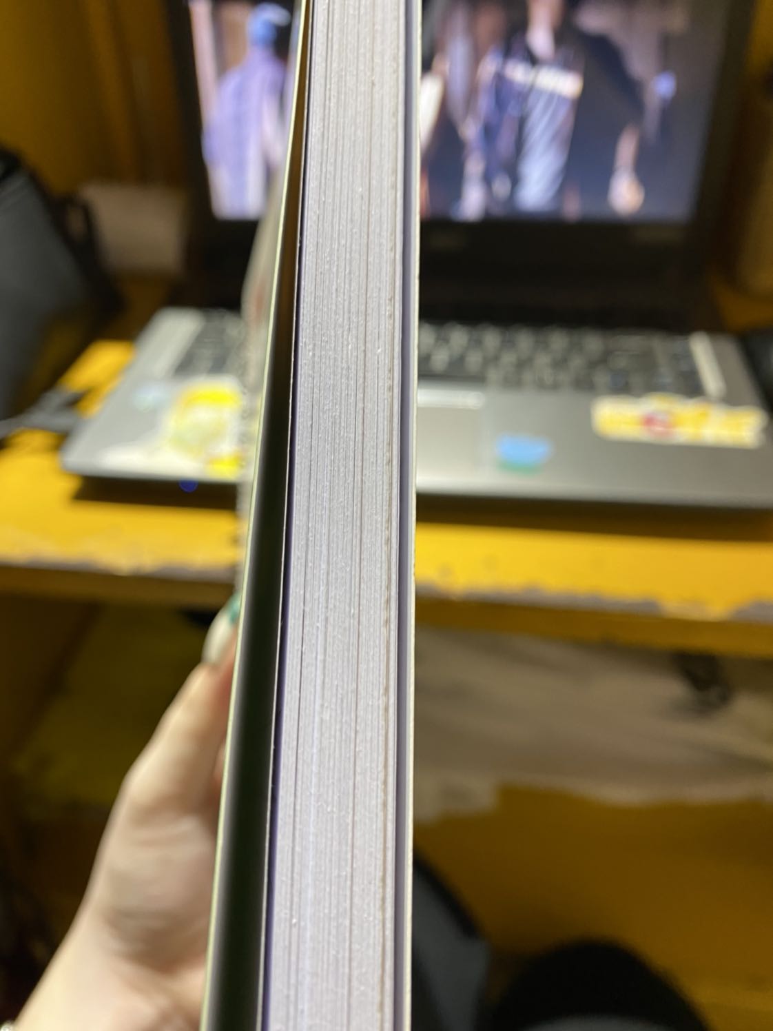 Giao hàng siêu nhanh, sổ và giấy dày, dùng thíchhh