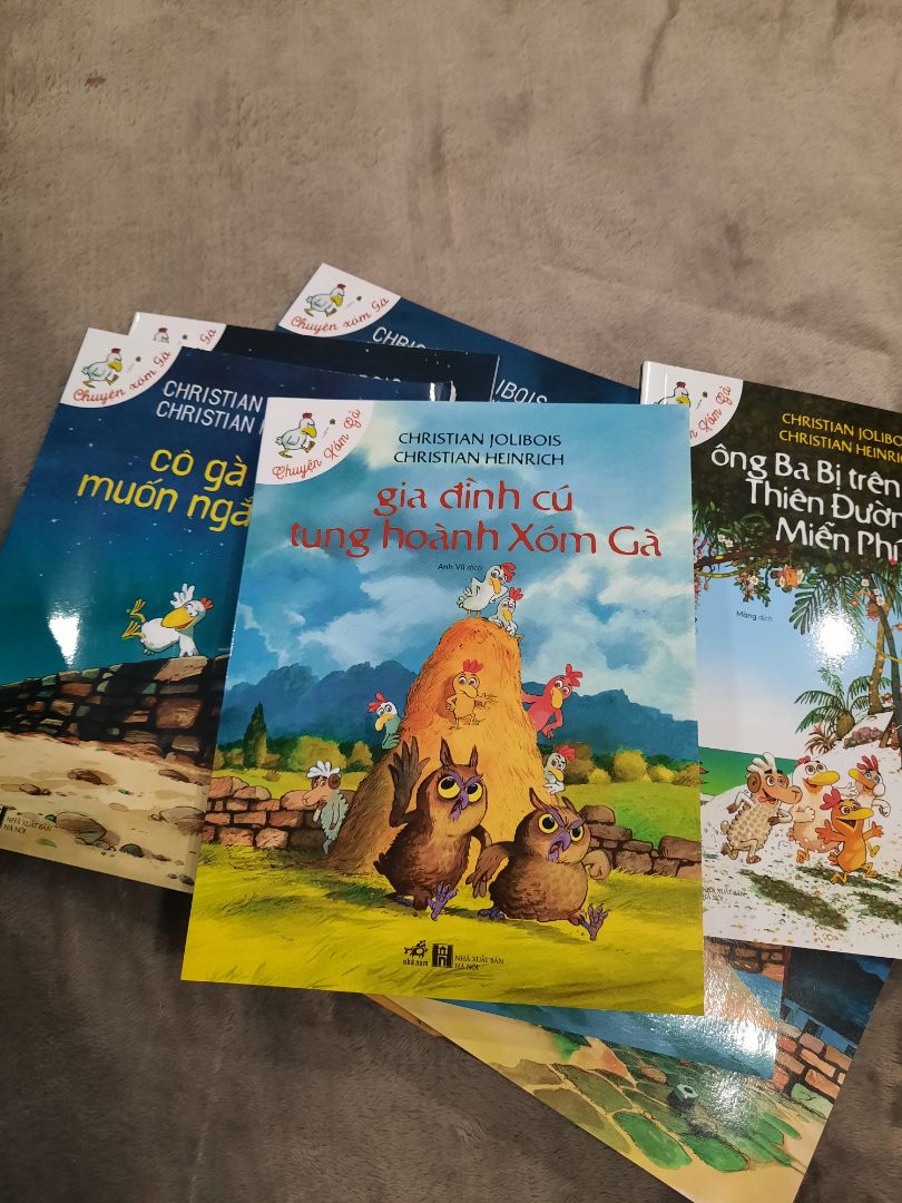 Một bộ truyện nổi tiếng của Pháp, rất hay và nhiều ý nghĩa, đậm chất trào phúng mà đầy dễ thương, mộng mơ