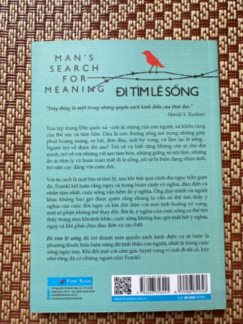 Đóng hàng rất chắc chắn và đẹp. Sách đến tay còn nguyên vẹn. Rất  thích các sách do First News xuất bản. Lý do mình mua cuốn “Đi tìm lẽ sống này” là vì mình muốn biết rằng tại sao ở nơi địa ngục như Trại tập trung của Đức Quốc Xã mà con người vẫn có thể tiếp tục sống. Niềm tin khiến họ cố gắng là gì? Ý nghĩa cuộc sống là sao. Một quyển sách đáng để đọc