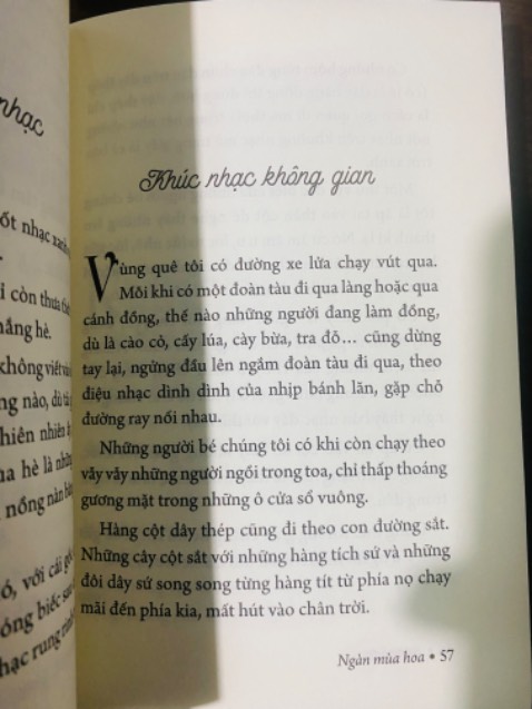 Tản văn 1-2 trang dễ đọc