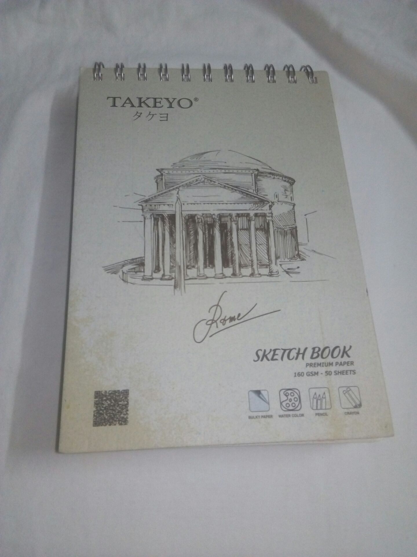 Dùng để vẽ gouache, sáp dầu hay chì thì cũng đều ok, có điều với chì thì giấy hơi bột xoá nhiều sẽ dễ rách giấy.