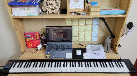 Đàn tốt, đúng như quảng cáo và rất vừa tầm giá (mỗi tội giao hơi chậm), một đứa nghèo như mình giờ đây đã có đàn để thỏa mãn đam mê 😍