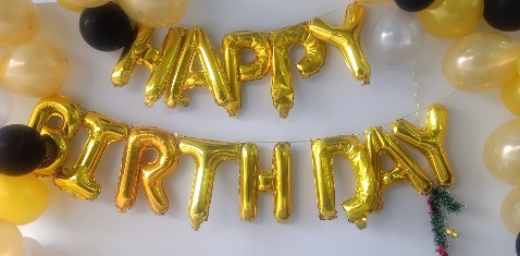 Bơm lên bị xẹp chữ. Rất bục bội.