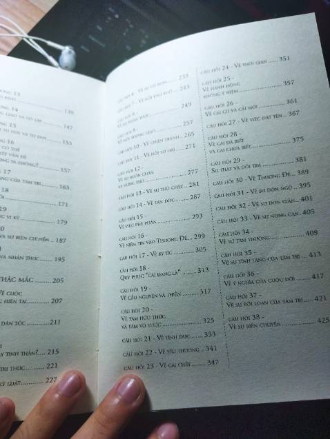 Sách rất rất hay nên mua đọc để hiểu rõ hơn về cuộc sống Sách rất rất hay nên mua đọc để hiểu rõ hơn về cuộc sống