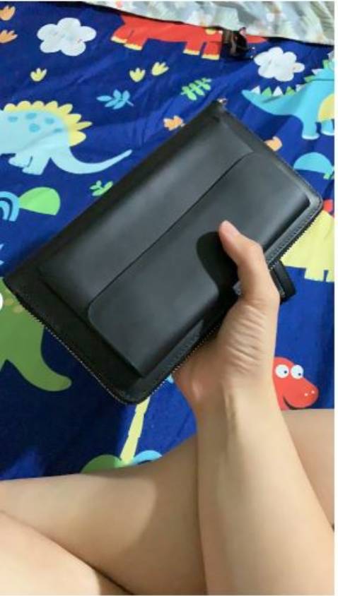 Sản phẩm ngoài đẹp hơn hình, đường may chắc chắn, cầm chắc tay. Shop đóng gói cẩn thận, nên mua nhé cả nhà