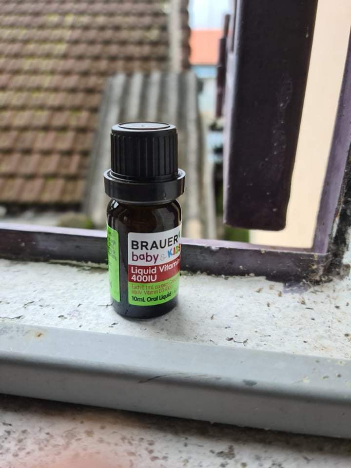 sản phẩm chính hãng, nguyên seal, hạn sử dụng còn dài. Shop uy tín, phục vụ chuyên nghiệp, nhanh chóng, đonga gói cẩn thận, đẹp mắt, giao hàng nhanh có cả quà tặng