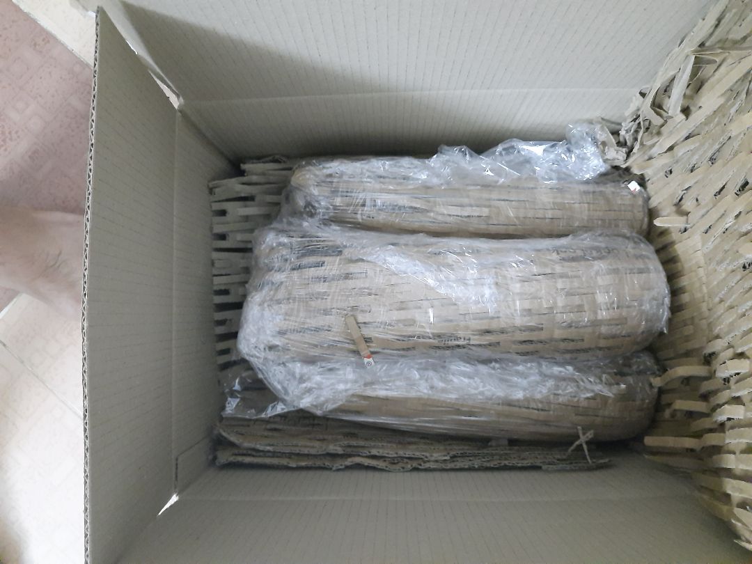 Đóng gói quá cẩn thận, nhiều nylon. rượu thì ngon tuyệt, giá tốt 149k nên mua uống hằng ngày tốt cho sức khỏe nhé bà con. Đóng gói quá cẩn thận, nhiều nylon. rượu thì ngon tuyệt, giá tốt 149k nên mua uống hằng ngày tốt cho sức khỏe nhé bà con.