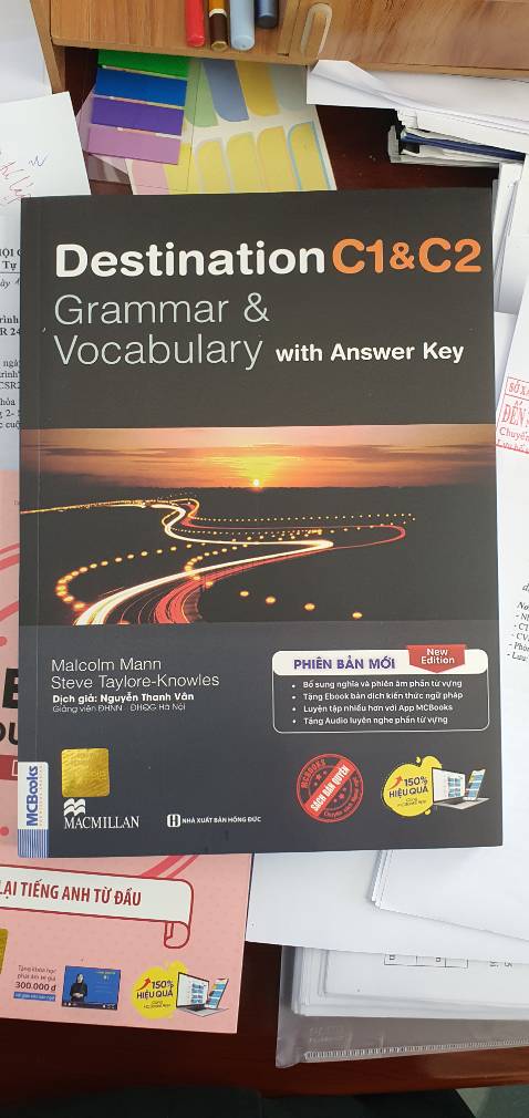 Sách gốc nên chất lượng giấy, màu sắc rất tốt, nội dung ok. Có scan mã QR để làm thêm bài tập trong app MCBooks. Hàng giao đúng ngày đã hẹn, nói chung rất hài lòng và sẽ ủng hộ tiếp!