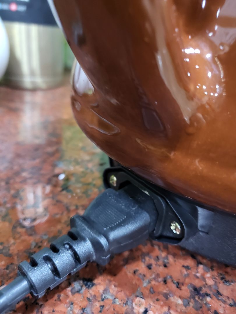 giao đồ lỗi,phích điện cắm không được.vui lòng đổi lại