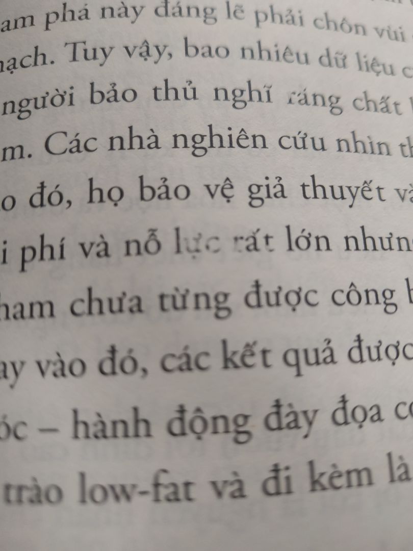 giao hàng đúng dự kiến tuy nhiên không đóng gói kỉ quyển sách bị bóp méo rất nhiều chỗ nội dung dịch cũng khá khó hiểu vài chỗ bị nhoè và bị mất chữ giao hàng đúng dự kiến tuy nhiên không đóng gói kỉ quyển sách bị bóp méo rất nhiều chỗ nội dung dịch cũng khá khó hiểu vài chỗ bị nhoè và bị mất chữ