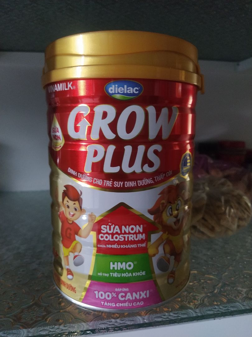 giao hàng nhanh đóng gói kỉ lắm sp ko bị móp méo,chưa cho bé sử dụng vì còn sữa cũ nhưng thấy bao bì sp đẹp hi vọng bé uống sẽ cải thiện đc cân nặng