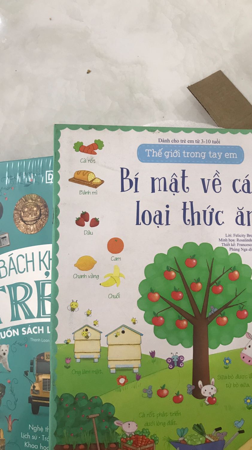 Sách giao quá bẩn, giao như sách cũ ý, bìa sách không bóng lán