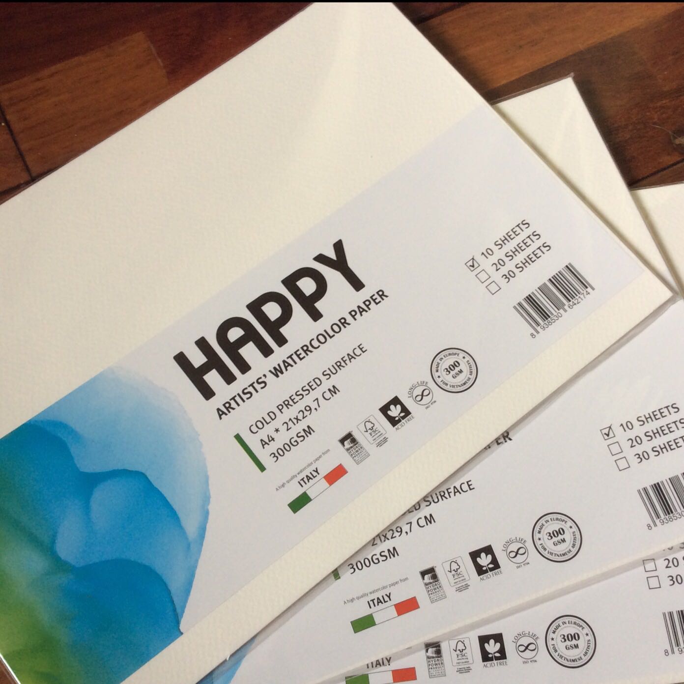 Giấy bao bọc cẩn thận, mãi mới bóc xg bọc =)))), giao hàng cũng cẩn thận nữa, giấy chưa dùng nhưng biết ngol r à =))))