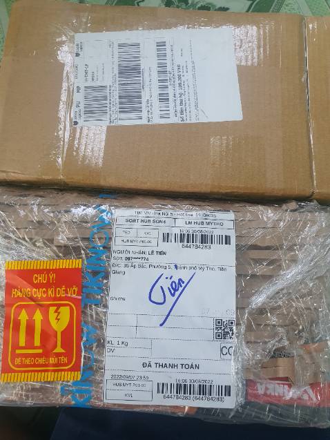 Cùng là chung 1 Shop nhưng bên *** shop lại đóng gói tốt hơn. Chung 1 loại sản phẩm giá chênh lệch 50%. Có nghĩa là shop đang bán giá cao hơn thực tế. Không hài lòng về cách shop này cung cấp dịch vụ