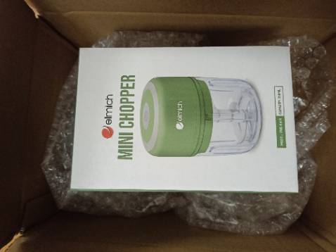 Máy đẹp, nhỏ gọn, chắc chắn. Đóng gói cẩn thận và tiki giao hàng siêu nhanh. Chưa sử dụng, tuy nhiên khi bật thử máy có cảm giác quay hơi chậm, hi vọng dùng tốt