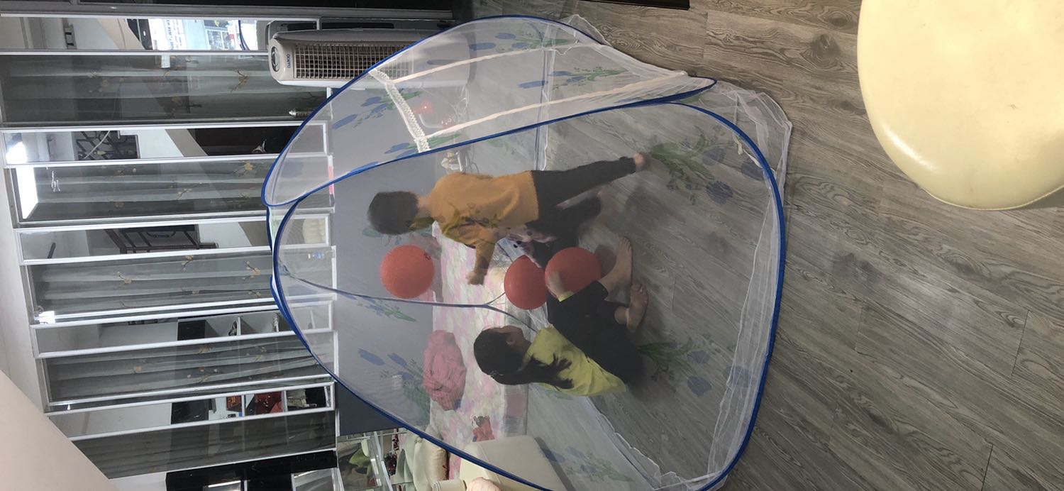 Màn rất đẹp căng chứ ko bị lùng nhùng. Mình rất ưng