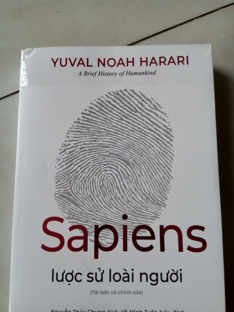 nội dung sách hay lý giải thiết phục người đọc , Tuy nhiên phần đóng gói quá tệ , sách không được chèn mút xốp nên đã làm các góc cạnh bị hư hỏng làm giá trị của sách . Tôi đề nghị lần sau tiki chèn mút xốp vào , phí phát sinh tôi trả .