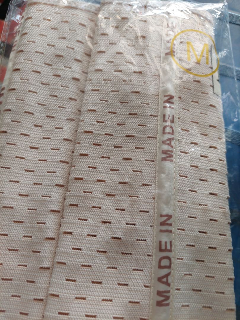 chị đặt size S mà..... sao lại giao M... sp ổn nhug lại giao sai size..